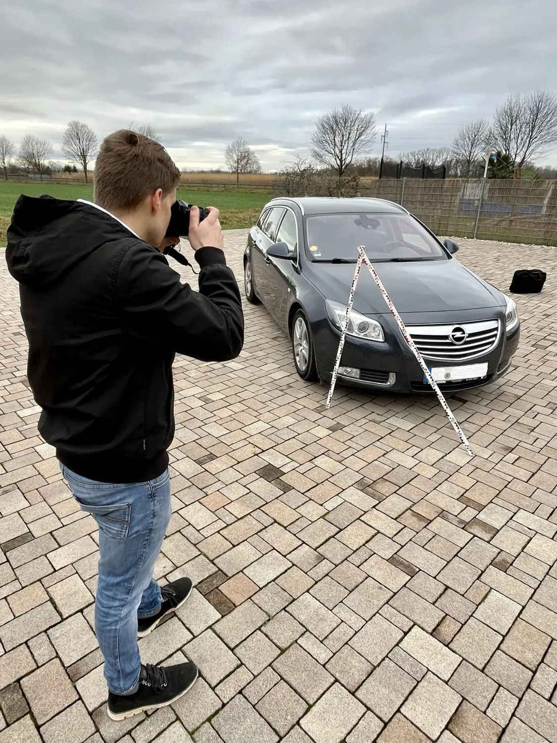  Joey Hentak und Auto von Kfz Sachverständiger Joey Hentak